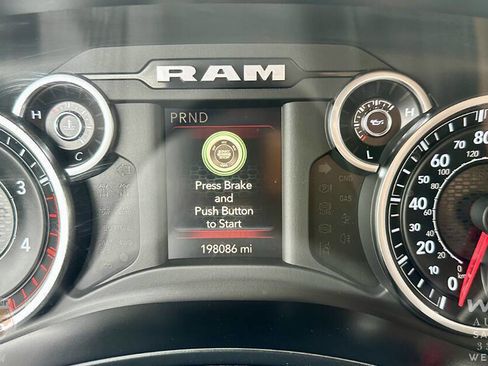 Used 2019 RAM 2500 Big Horn image 26