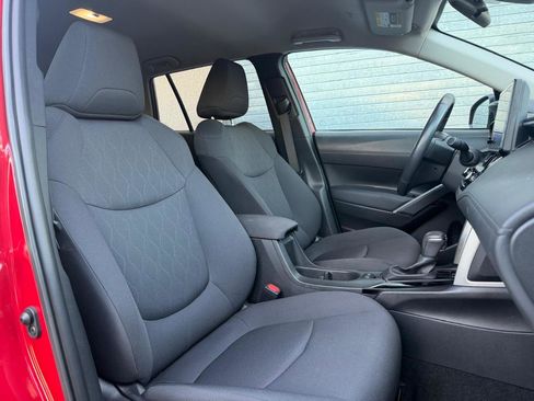 Used 2024 Toyota Corolla Cross LE image 15