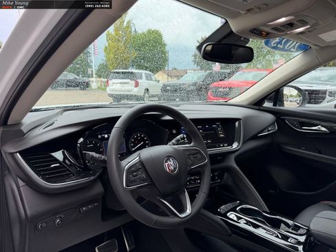 Certified 2023 Buick Envision Essence w/ Technology Package I AWD/4WD image 15
