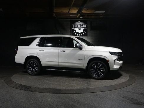 Used 2021 Chevrolet Tahoe Premier w/ Premium Package AWD/4WD image 17