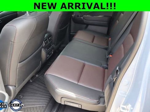 Used 2025 Honda Ridgeline Black Edition image 6