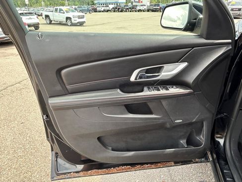Used 2010 GMC Terrain SLT FWD image 14
