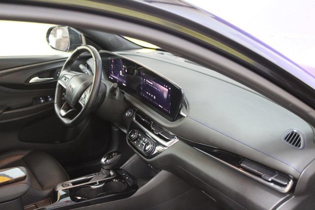 Used 2024 Buick Envista Sport Touring FWD image 10