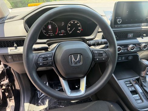 Used 2024 Honda CR-V EX image 27
