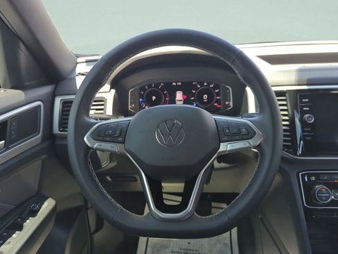 Used 2022 Volkswagen Atlas Cross Sport SE FWD image 21