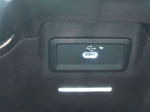 New 2026 Mercedes-Benz GLC 300 image 4