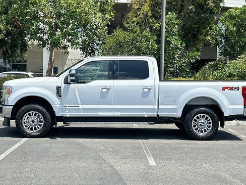 Used 2022 Ford F250 Lariat w/ Chrome Package AWD/4WD image 2