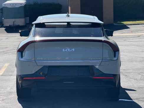 Used 2022 Kia EV6 Wind w/ Wind Technology Package AWD/4WD image 7