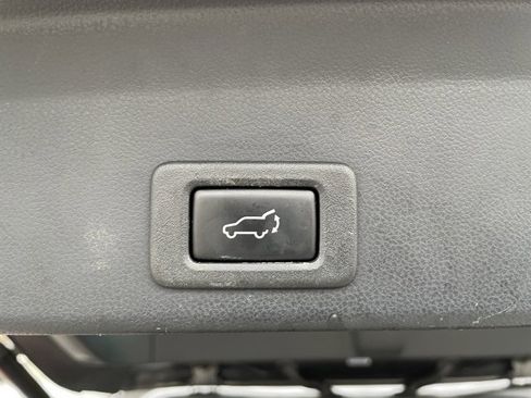 Used 2019 Subaru Ascent Touring image 35