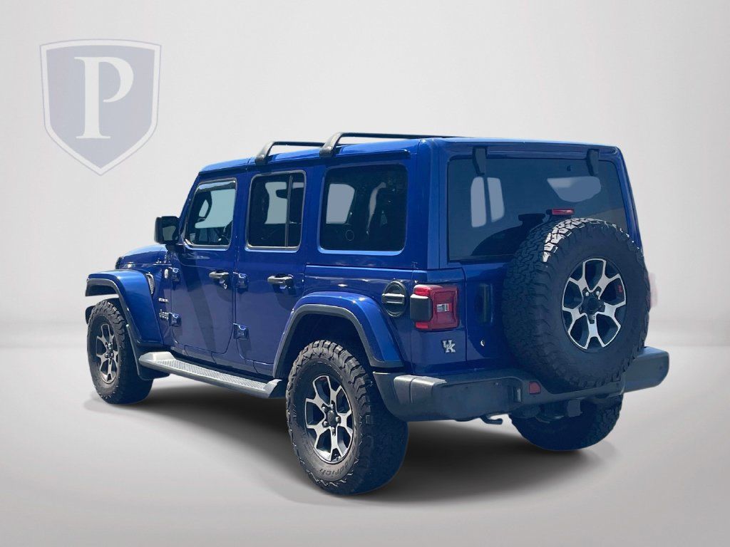 Used 2018 Jeep Wrangler Unlimited Sahara AWD/4WD image 6