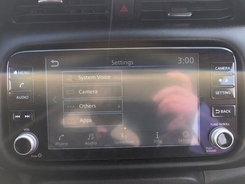 Used 2022 Nissan Kicks SR w/ Premium Package image 32