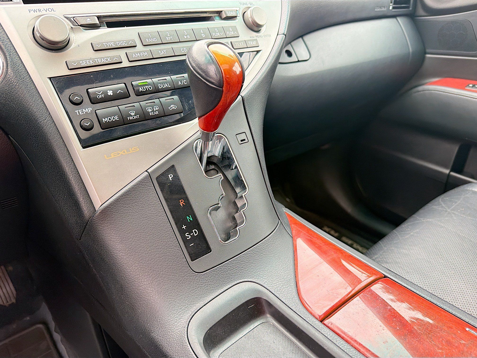 Used 2010 Lexus RX 350 AWD w/ Premium Pkg image 10