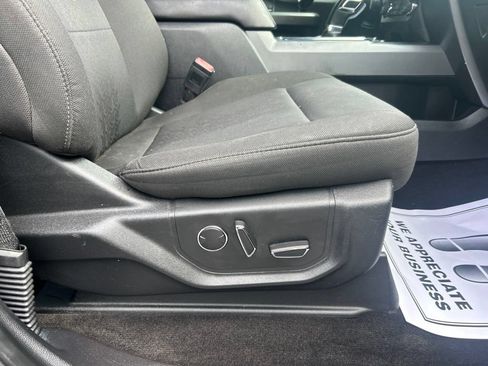 Used 2018 Ford F150 XLT w/ Equipment Group 302A Luxury AWD/4WD image 39