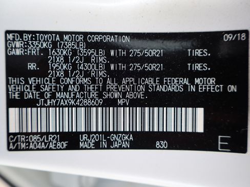 Used 2019 Lexus LX 570 4WD w/ Luxury Package image 36
