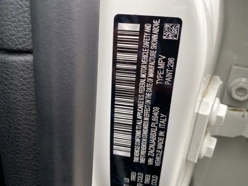 Used 2020 Jeep Renegade Latitude image 27