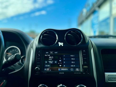 Used 2017 Jeep Compass High Altitude image 19