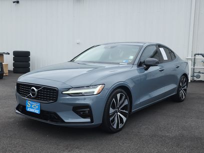 Used 2022 Volvo S60 B5 Momentum w/ Premium Package