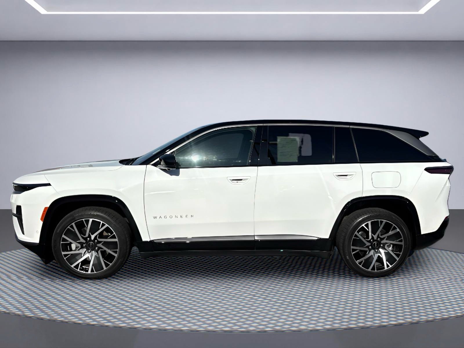 Used 2025 Jeep Wagoneer S Limited AWD/4WD image 3