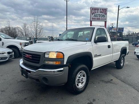 Used 2006 GMC Sierra 2500 W/T w/ Heavy-Duty Power Package RWD image 9