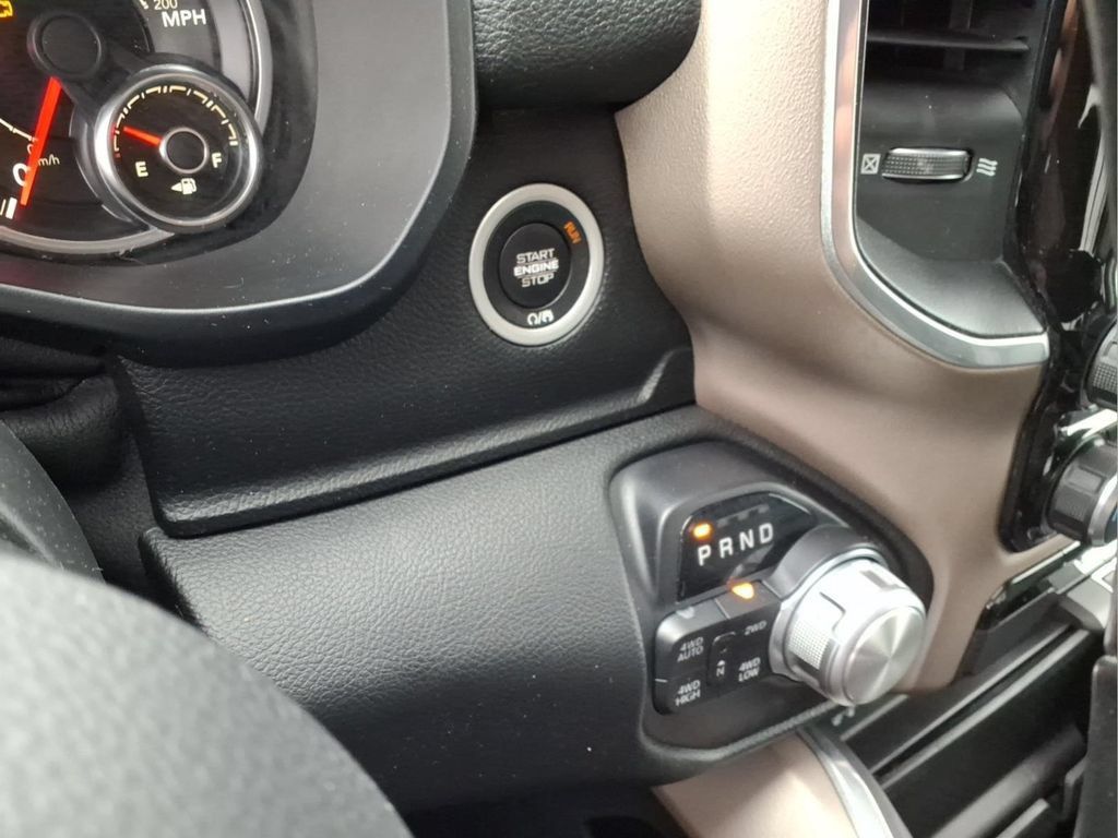Used 2019 RAM 1500 Laramie AWD/4WD image 22