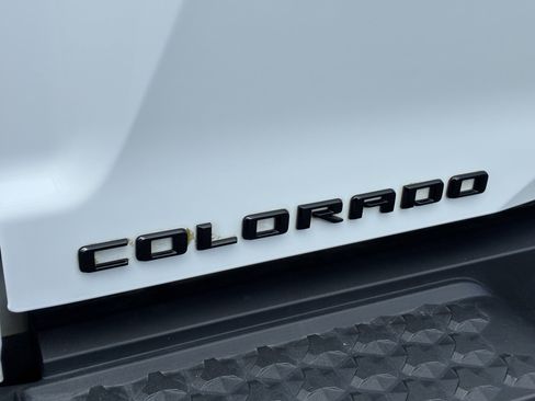 Used 2023 Chevrolet Colorado Trail Boss w/ Technology Package AWD/4WD image 11