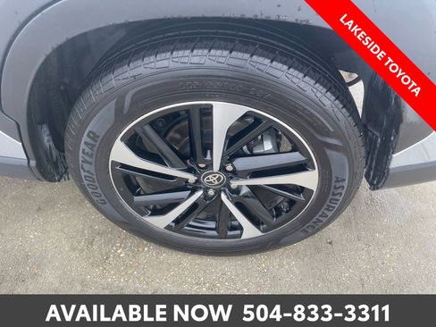 Used 2024 Toyota Corolla Cross AWD Hybrid w/ Convenience Package image 12