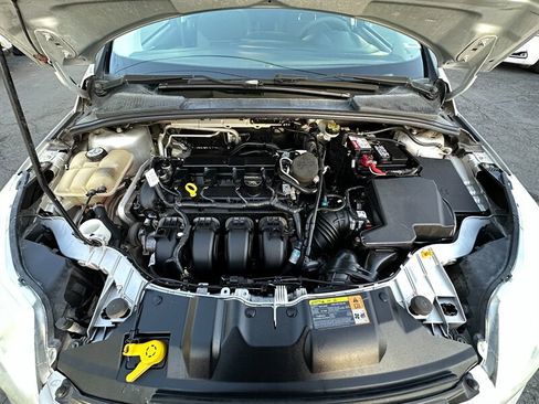 Used 2012 Ford Focus SE FWD image 10