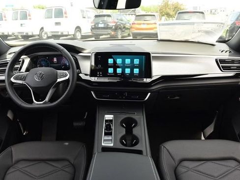 New 2026 Volkswagen Atlas Cross Sport SE AWD/4WD image 7