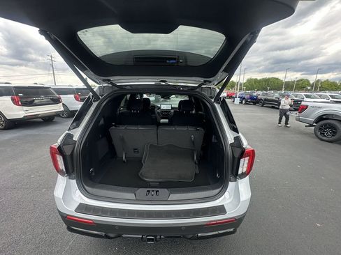 New 2026 Ford Explorer ST-Line AWD/4WD image 31