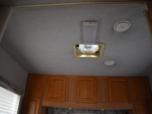 Used 2002 Ford E-450 and Econoline 450 RWD image 69