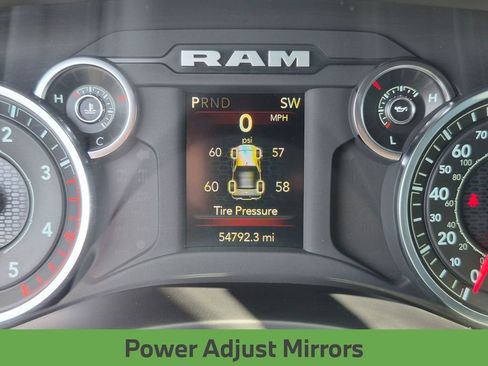 Used 2024 RAM 2500 Big Horn AWD/4WD image 34