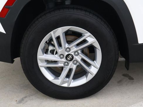 Used 2026 Hyundai Tucson SE FWD image 8