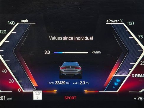 Used 2023 BMW i4 eDrive35 w/ Premium Package RWD image 9