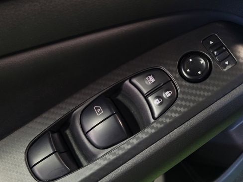 Used 2024 Nissan Altima 2.5 SV image 27