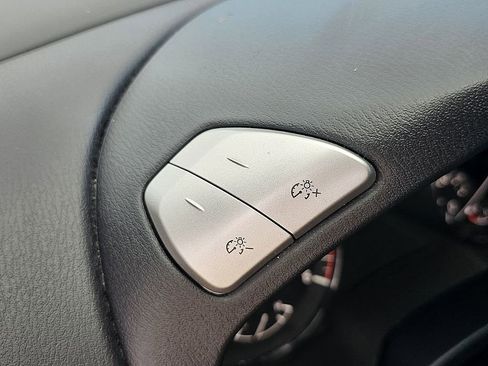 Used 2019 Nissan Pathfinder SL w/ Cargo Package image 35