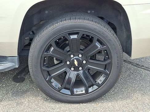 Used 2017 Chevrolet Tahoe LT AWD/4WD image 28