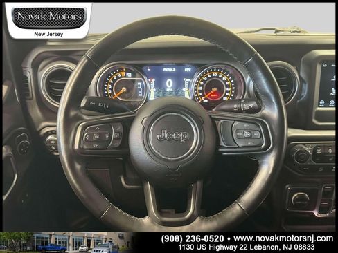 Used 2021 Jeep Gladiator Willys image 34