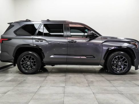 Used 2024 Toyota Sequoia Platinum AWD/4WD image 10