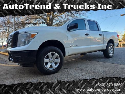 Used 2017 Nissan Titan S image 1