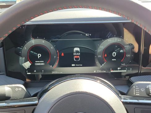 Used 2025 Nissan Kicks SR AWD/4WD image 7