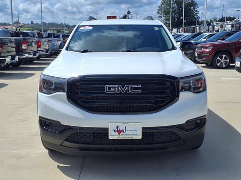 Used 2019 GMC Acadia SLT w/ Black Edition FWD image 4