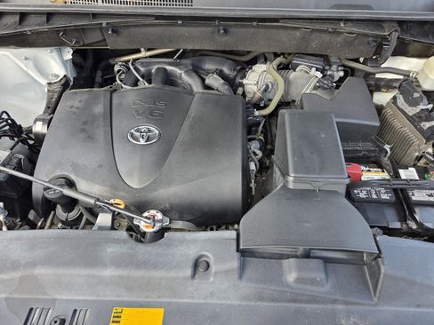 Used 2018 Toyota Highlander Limited Platinum w/ Protection Package #3 image 34