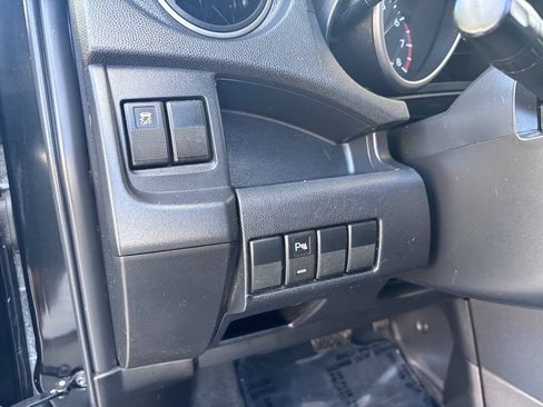 Used 2013 MAZDA MAZDA5 Touring FWD image 20