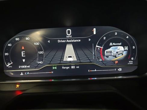 Used 2023 GMC Yukon SLT w/ SLT Premium Package image 19