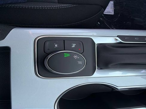 New 2026 Chevrolet Blazer LT w/ Convenience Package FWD image 29