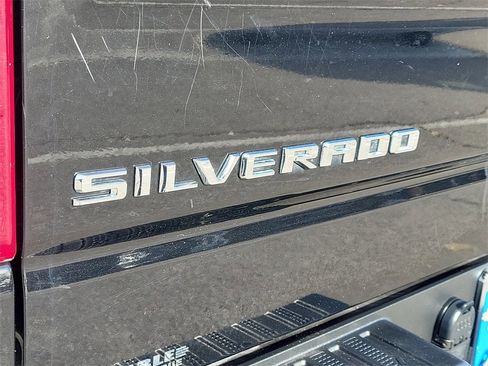 Certified 2022 Chevrolet Silverado 1500 RST image 12
