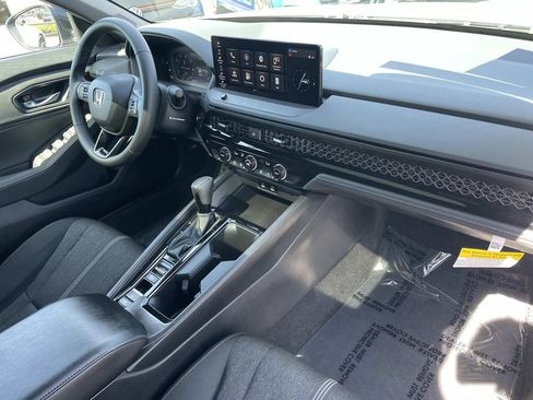 Used 2024 Honda Accord Sport image 29