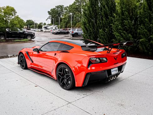 Used 2019 Chevrolet Corvette ZR1 RWD image 8