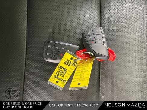 Used 2021 GMC Yukon SLT w/ SLT Premium Package image 56