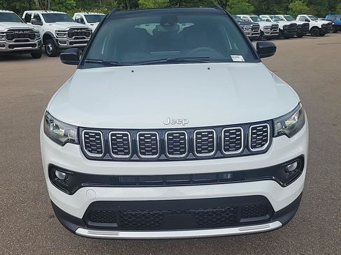 Certified 2025 Jeep Compass Limited AWD/4WD image 27